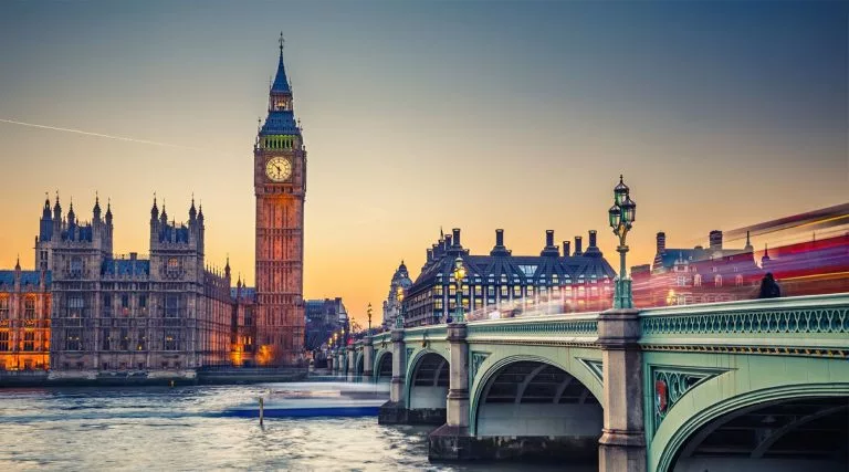 Chuyen-phat-nhanh-di-anh-0379-768x427